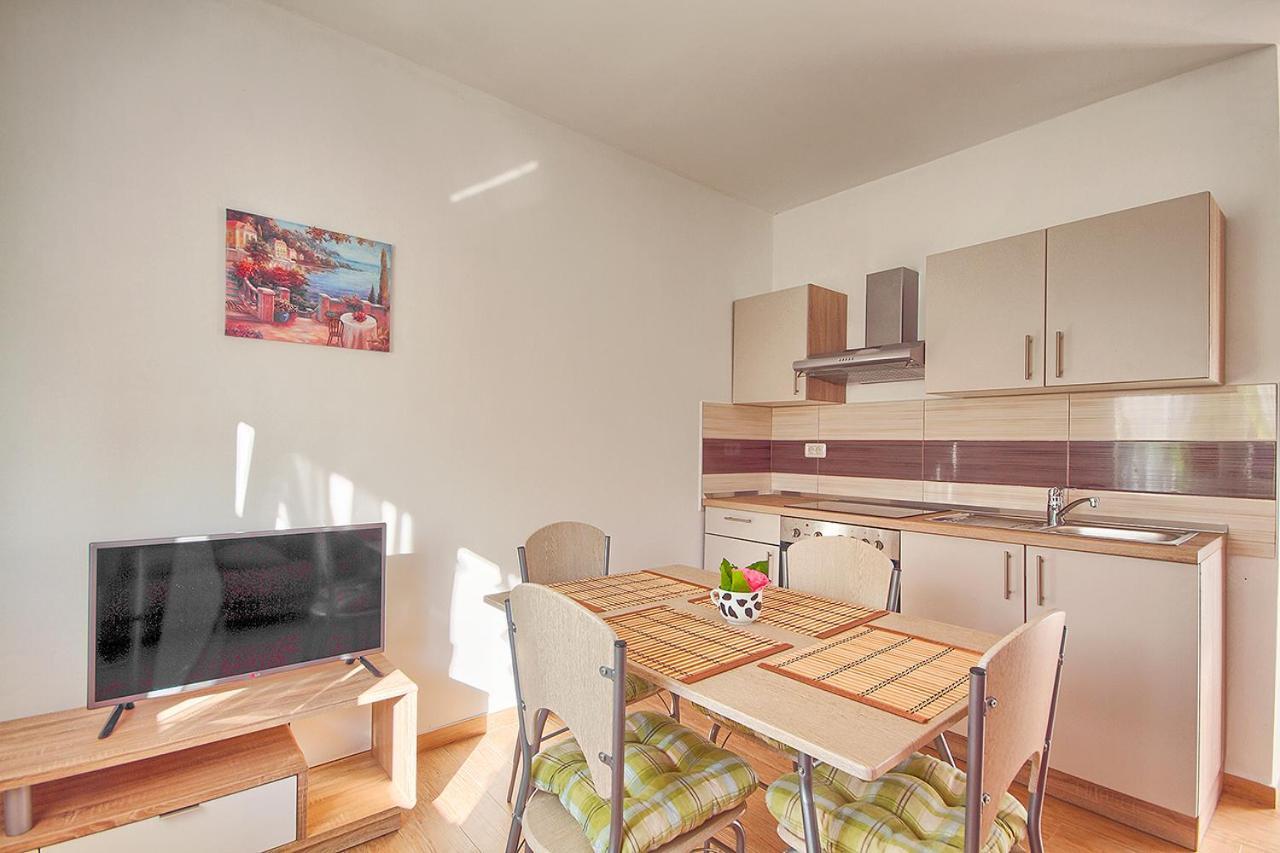 Apartman Mishel 2 Fažana Εξωτερικό φωτογραφία